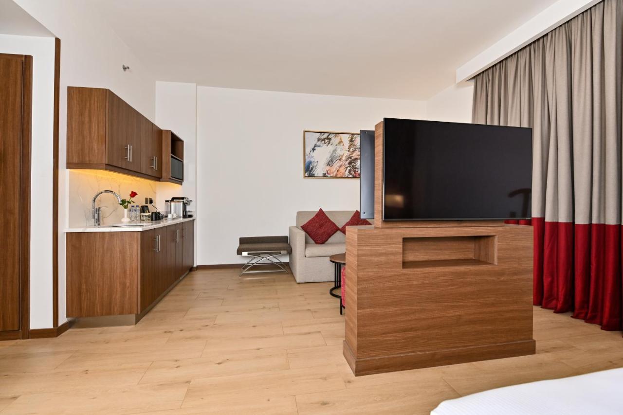 Comfort Hotel Jeddah King Road Exterior foto