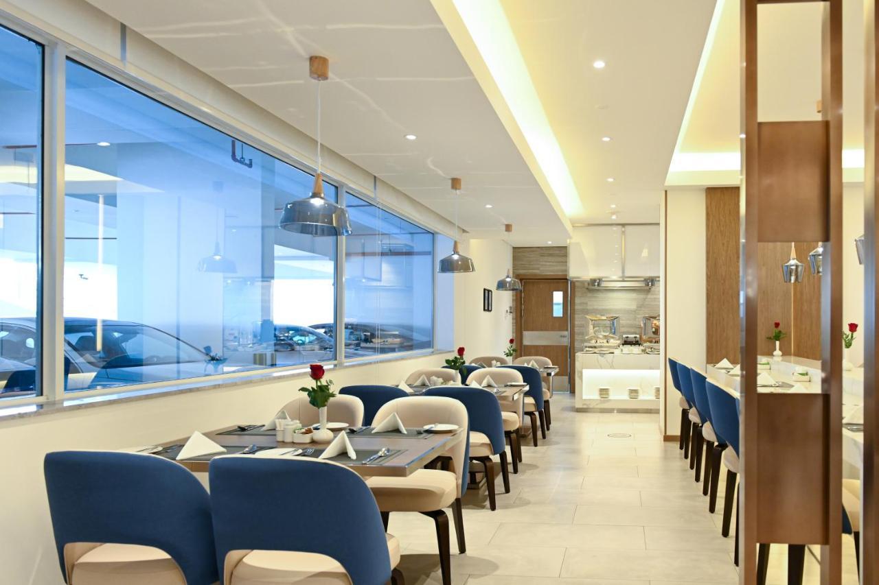 Comfort Hotel Jeddah King Road Exterior foto