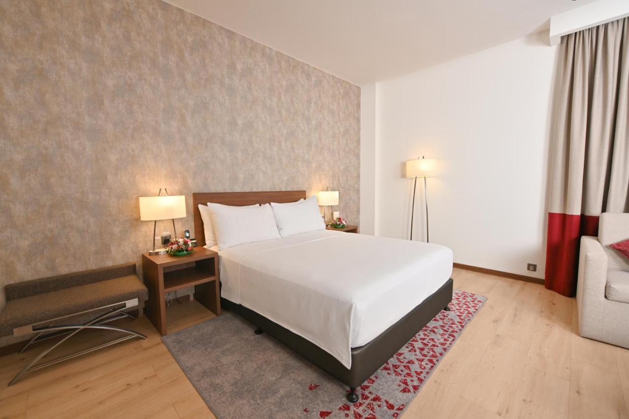 Comfort Hotel Jeddah King Road Exterior foto