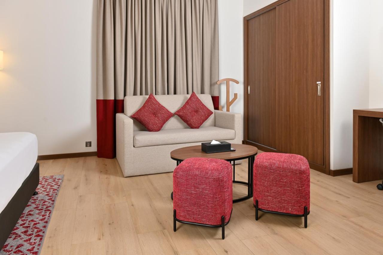 Comfort Hotel Jeddah King Road Exterior foto