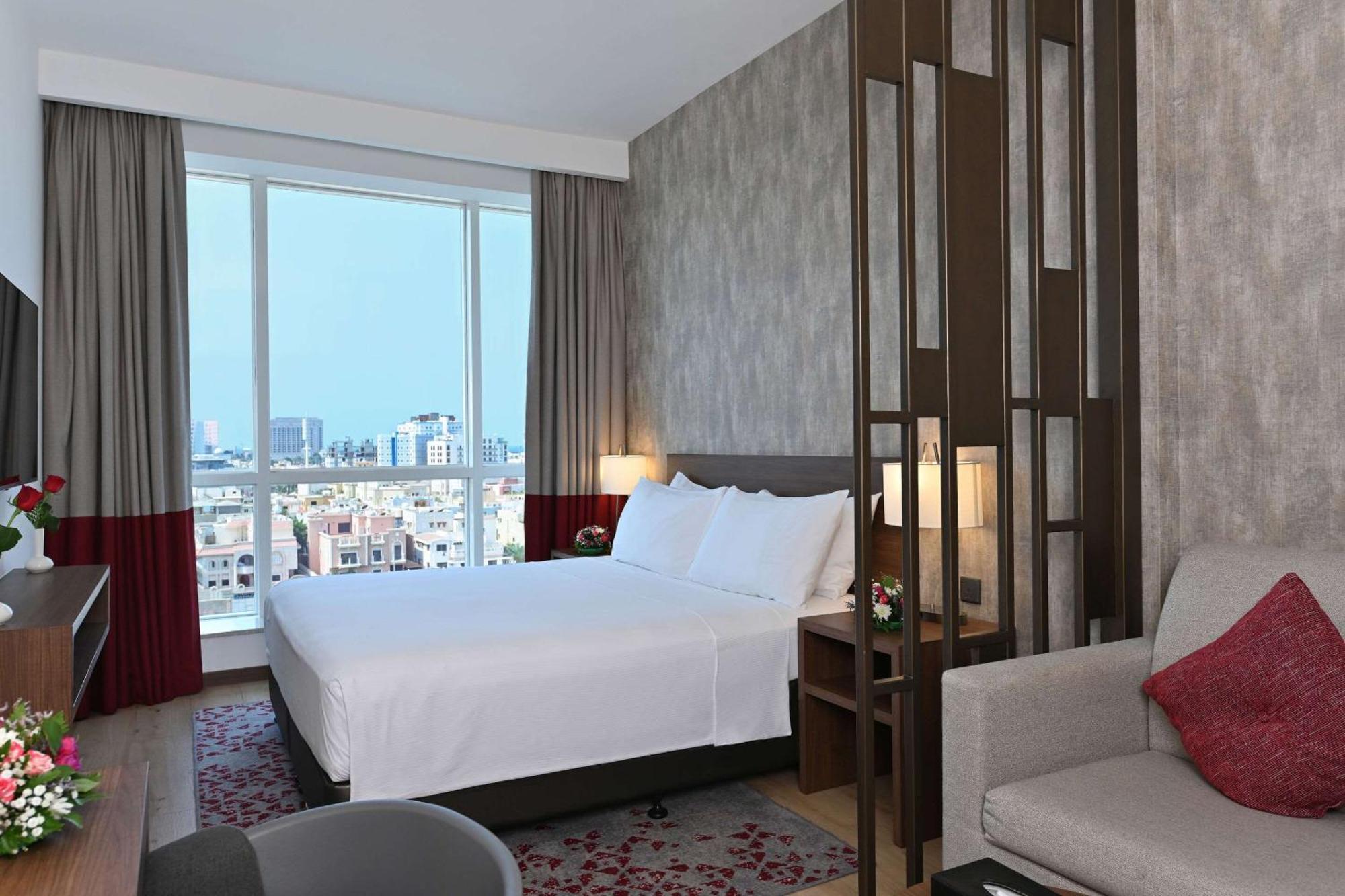Comfort Hotel Jeddah King Road Exterior foto