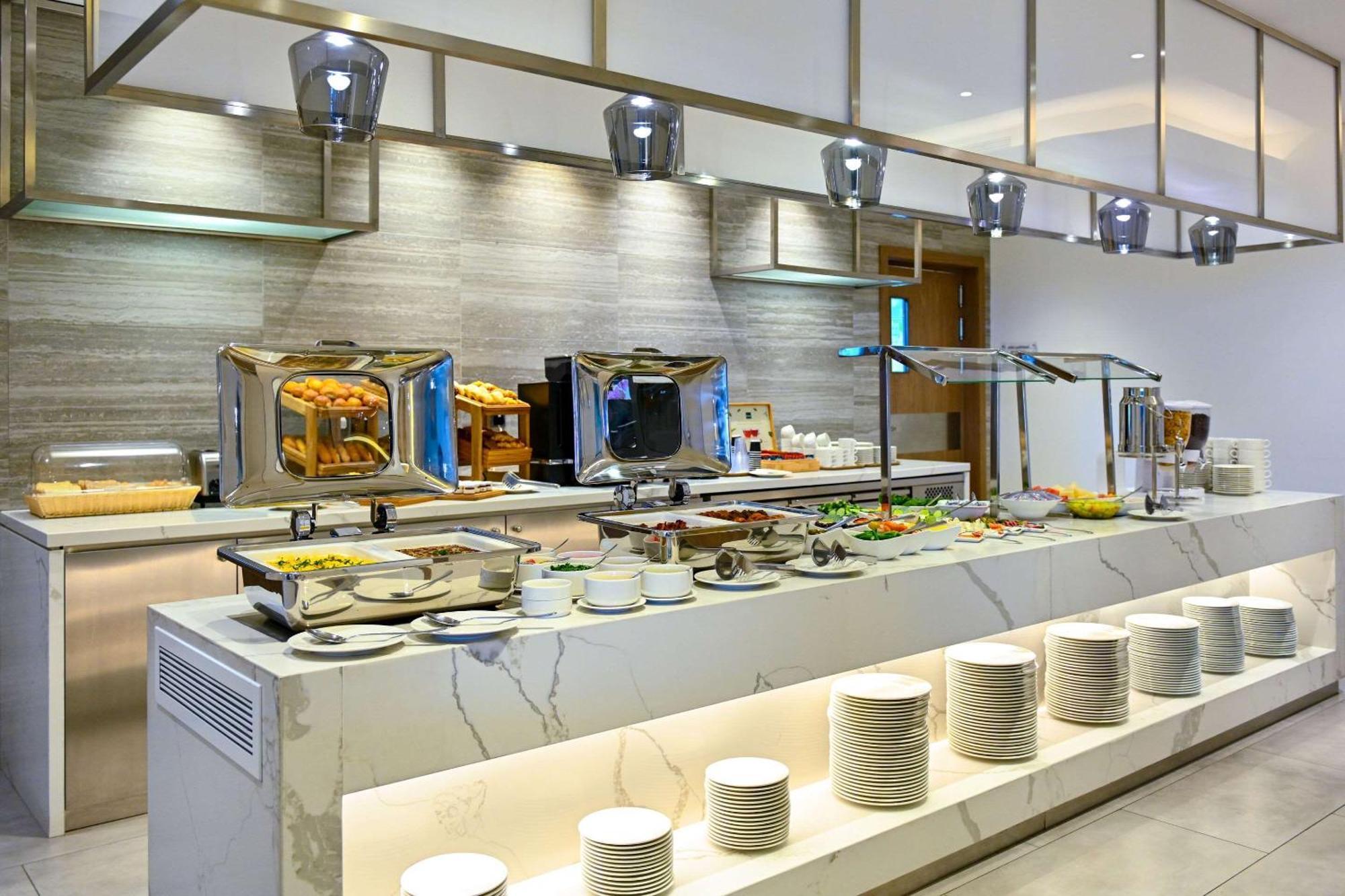 Comfort Hotel Jeddah King Road Exterior foto