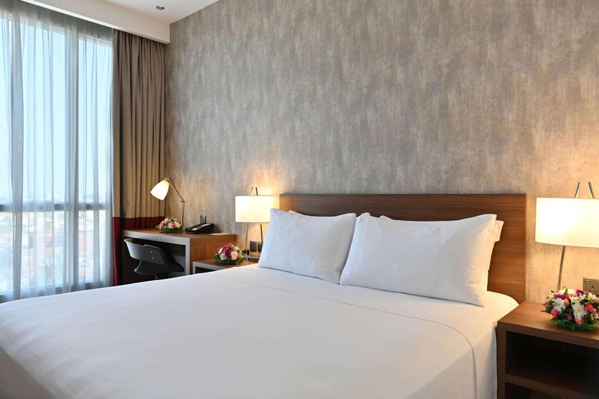 Comfort Hotel Jeddah King Road Exterior foto